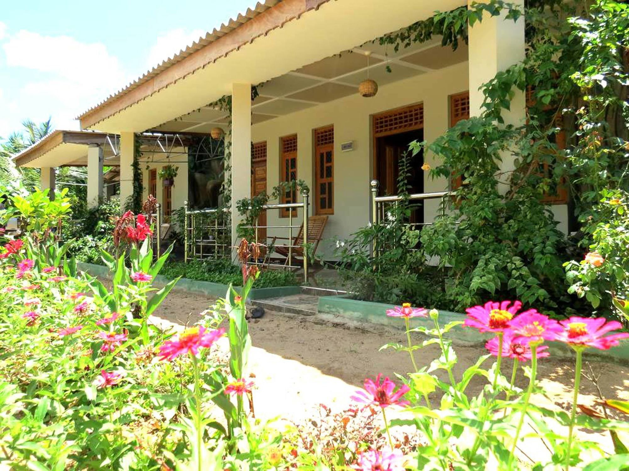 Layathraa Hotel And Restaurant Kandy Kültér fotó